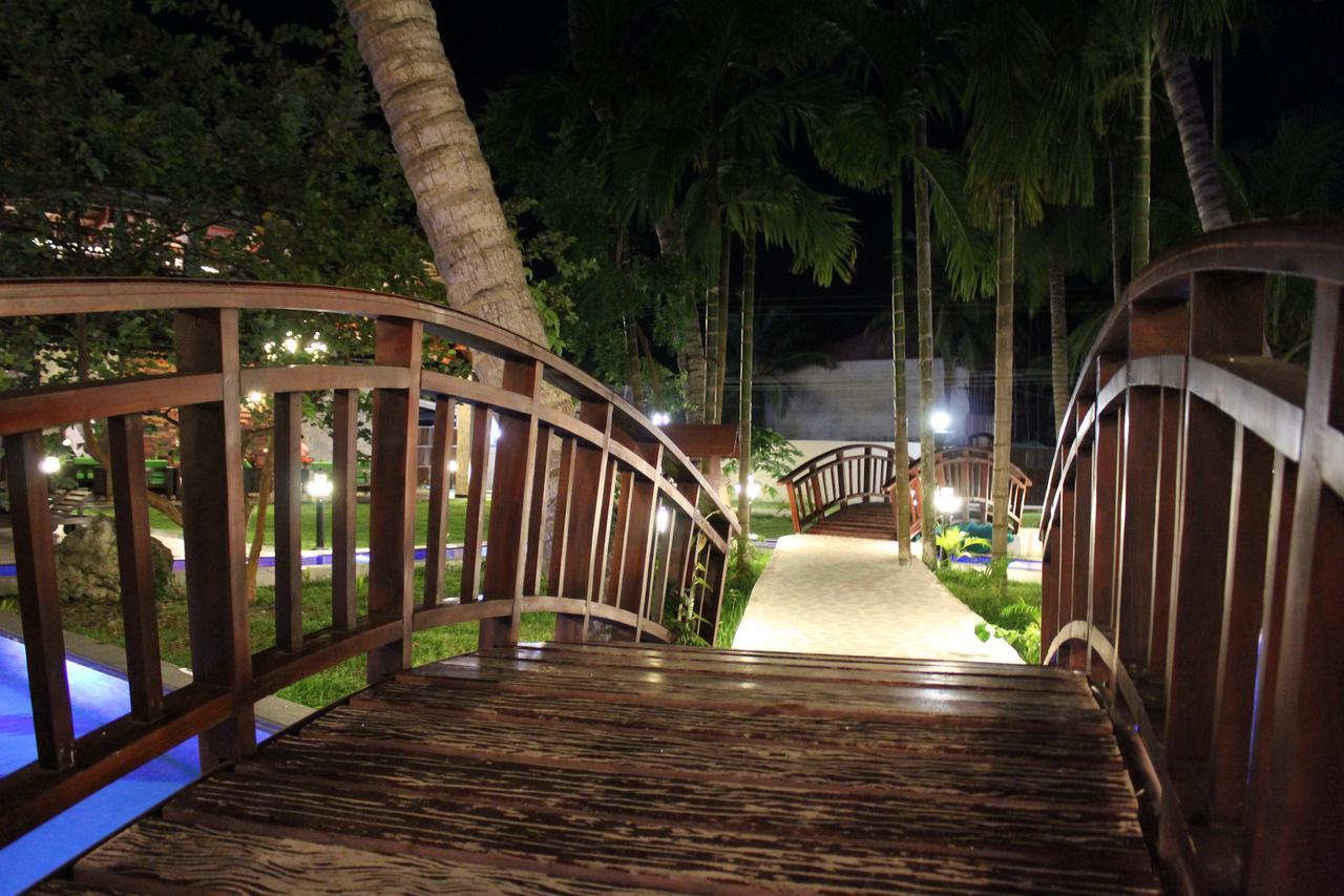Symphony Summer Sands Beach Resort And Spa Ram Nagar Extérieur photo