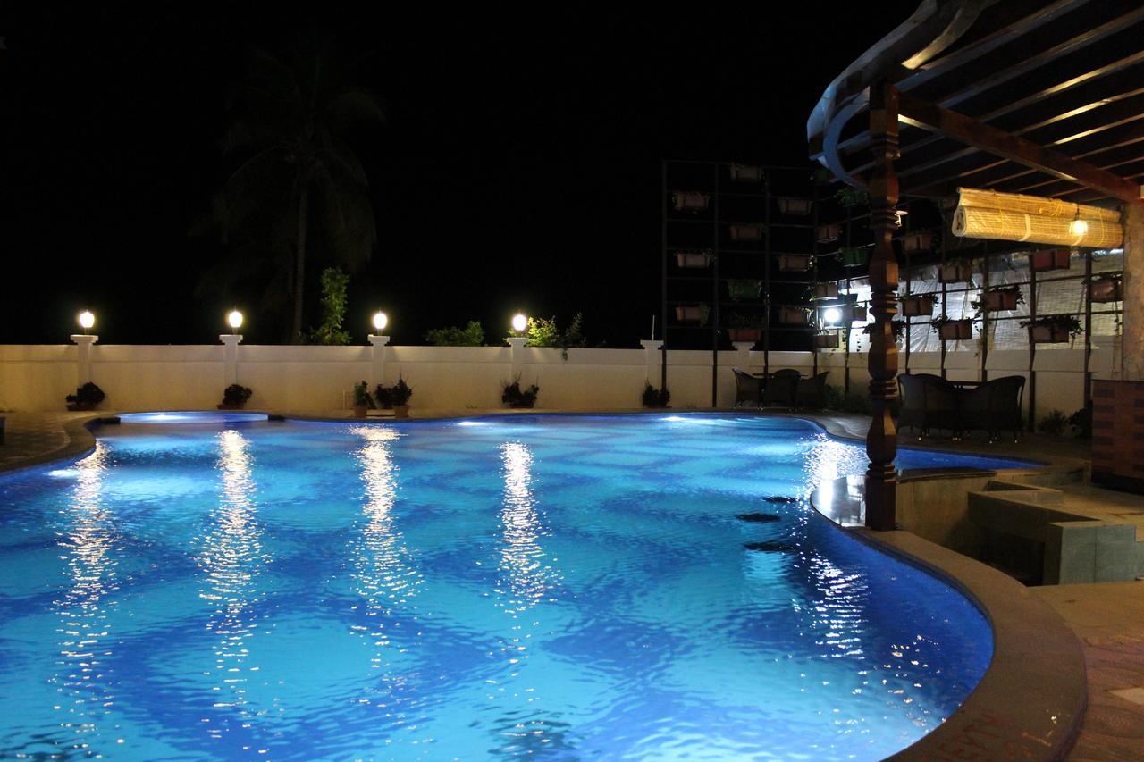 Symphony Summer Sands Beach Resort And Spa Ram Nagar Extérieur photo