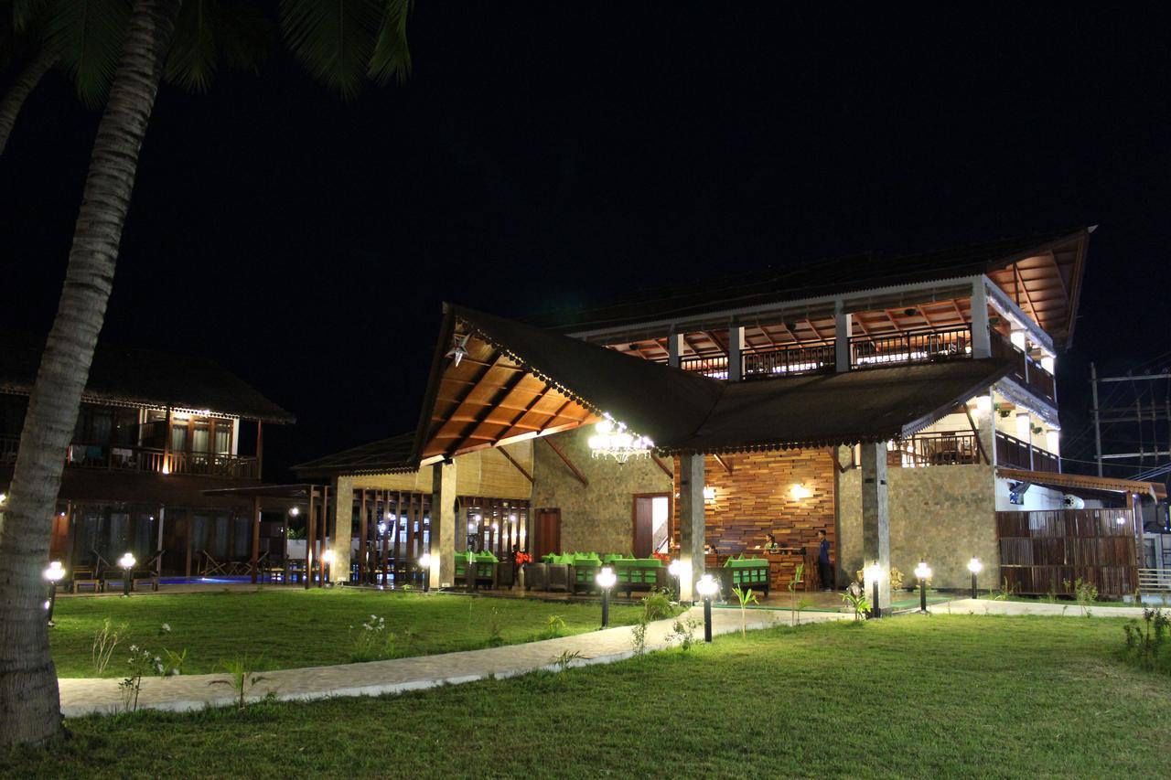 Symphony Summer Sands Beach Resort And Spa Ram Nagar Extérieur photo