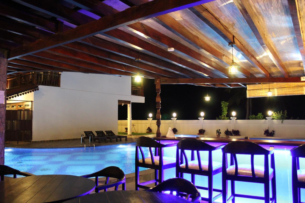 Symphony Summer Sands Beach Resort And Spa Ram Nagar Extérieur photo
