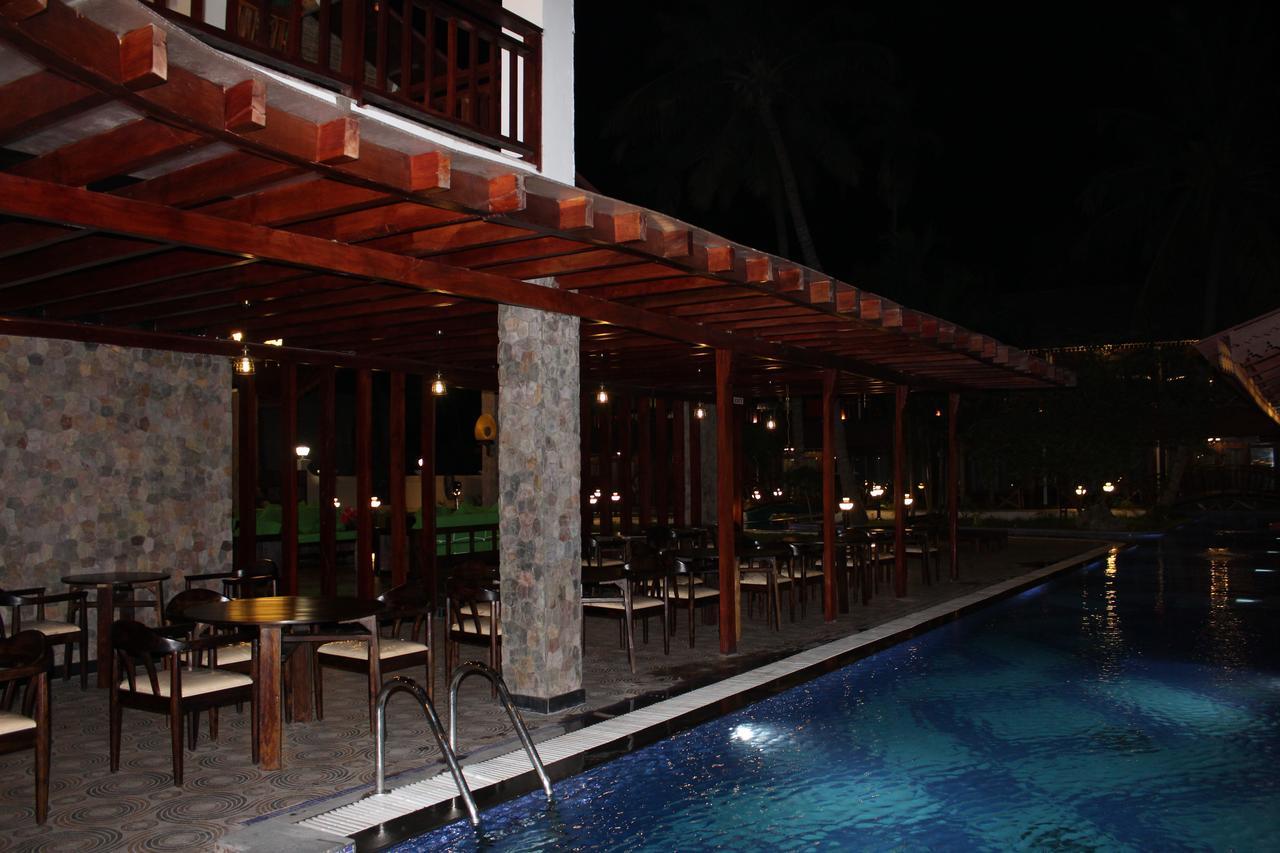 Symphony Summer Sands Beach Resort And Spa Ram Nagar Extérieur photo