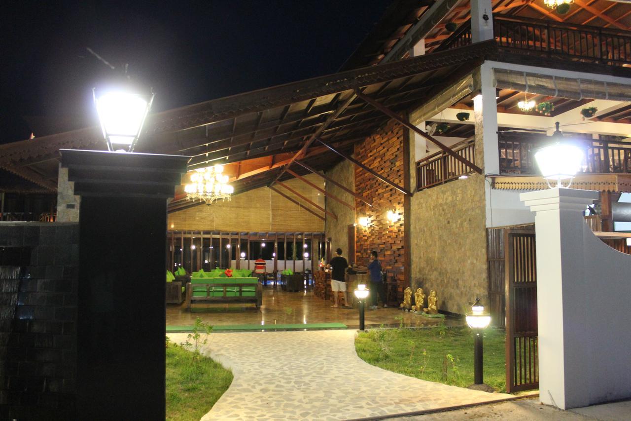 Symphony Summer Sands Beach Resort And Spa Ram Nagar Extérieur photo