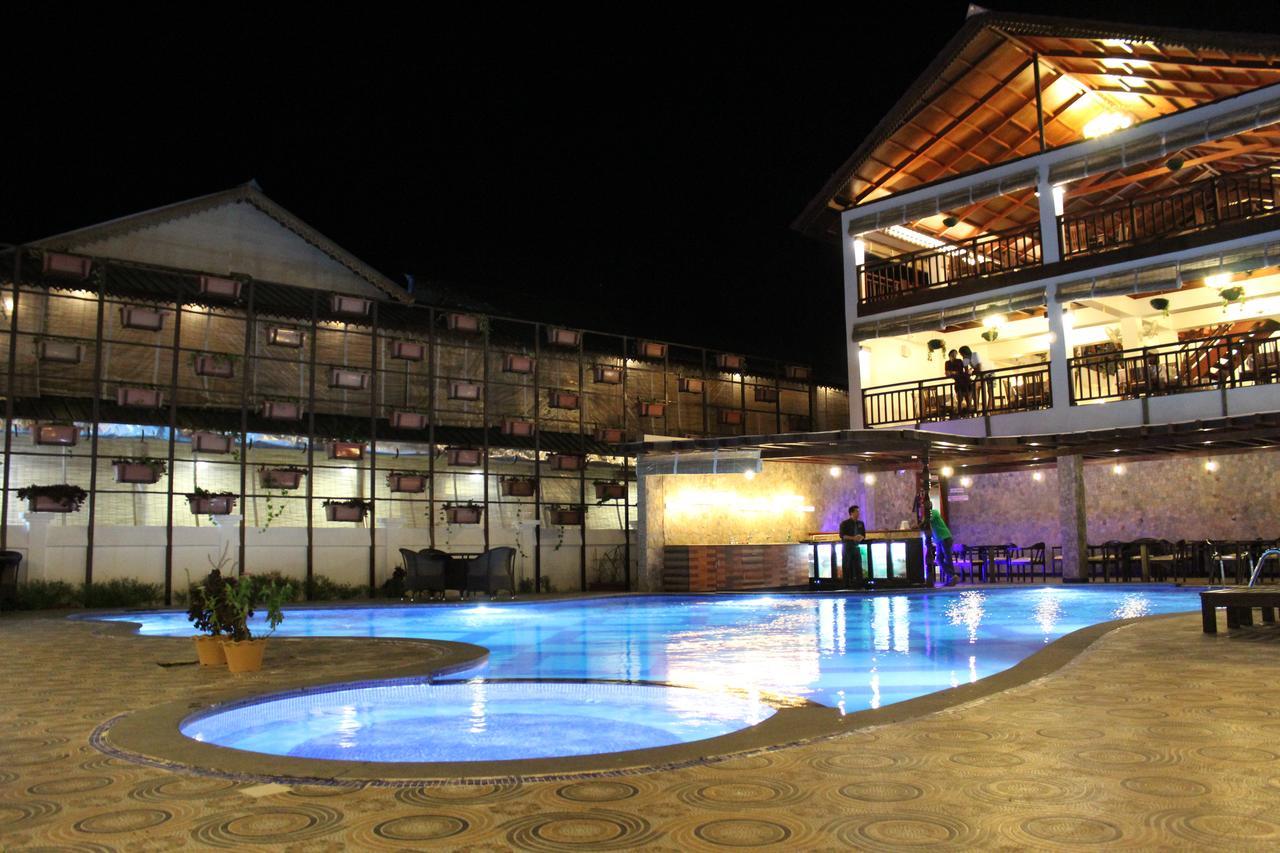 Symphony Summer Sands Beach Resort And Spa Ram Nagar Extérieur photo