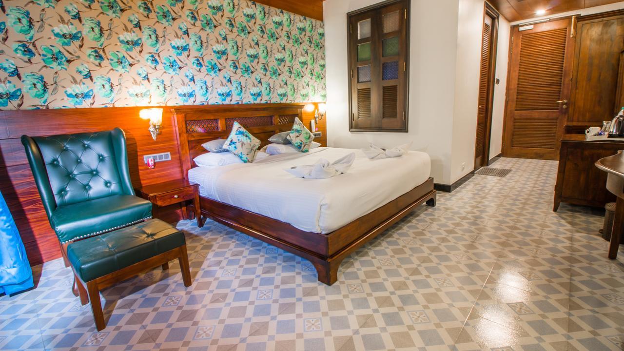 Symphony Summer Sands Beach Resort And Spa Ram Nagar Extérieur photo